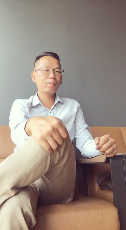 LI的第一张照片--台中中老年相亲网