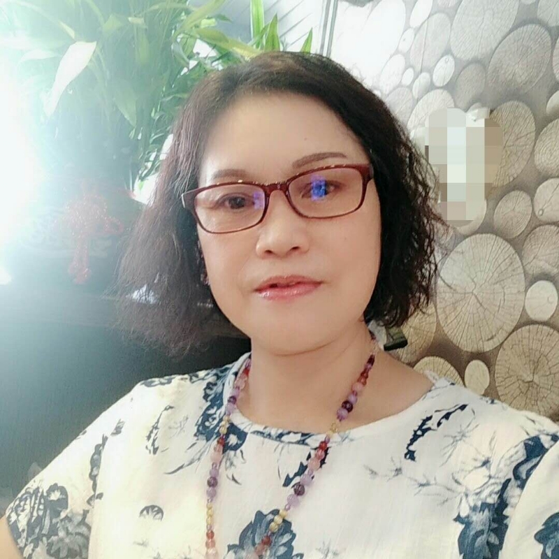 NiNi的第三张照片--台中中老年相亲网
