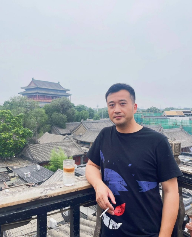 生而为人的第二张照片--台中中老年相亲网
